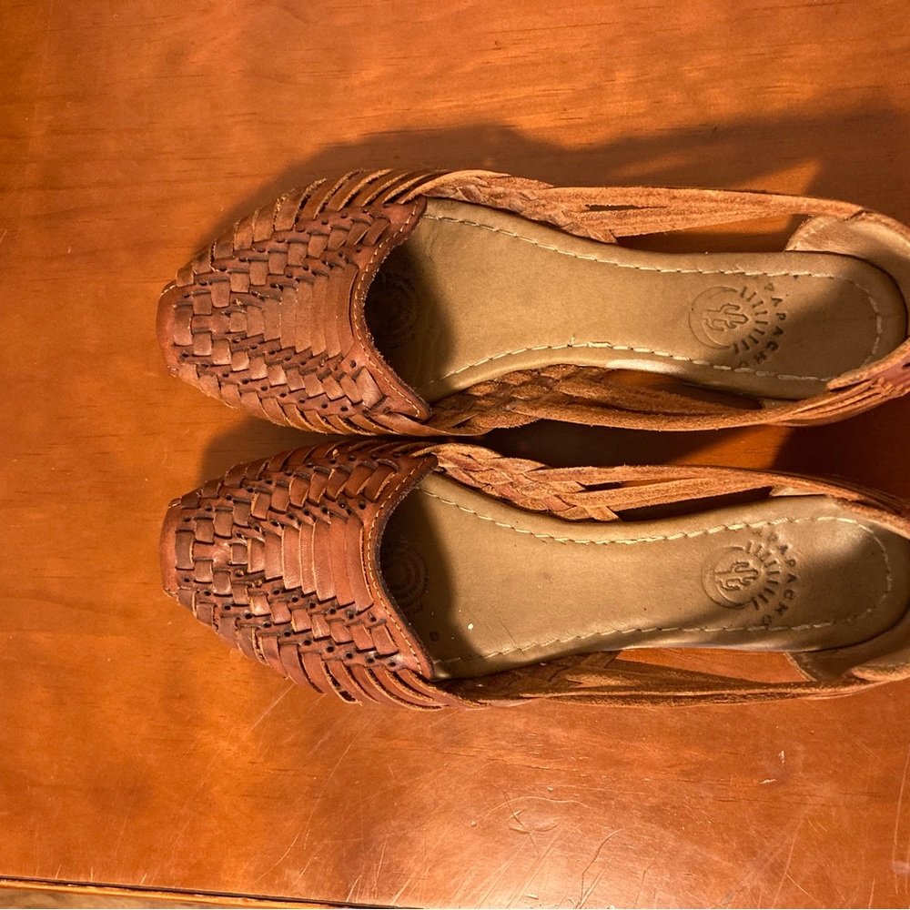 Women’s huarache shoes, real leather, 7.5